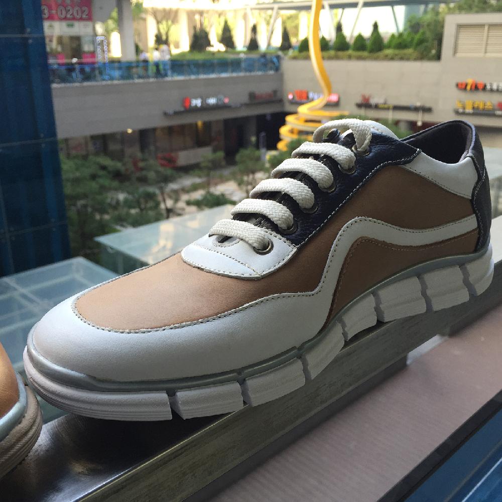 REDMETEOR DESIGN SHOES