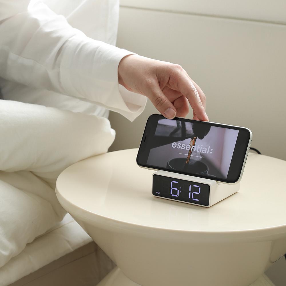 15W Mini Square Wireless Charging Stand Alarm Clock