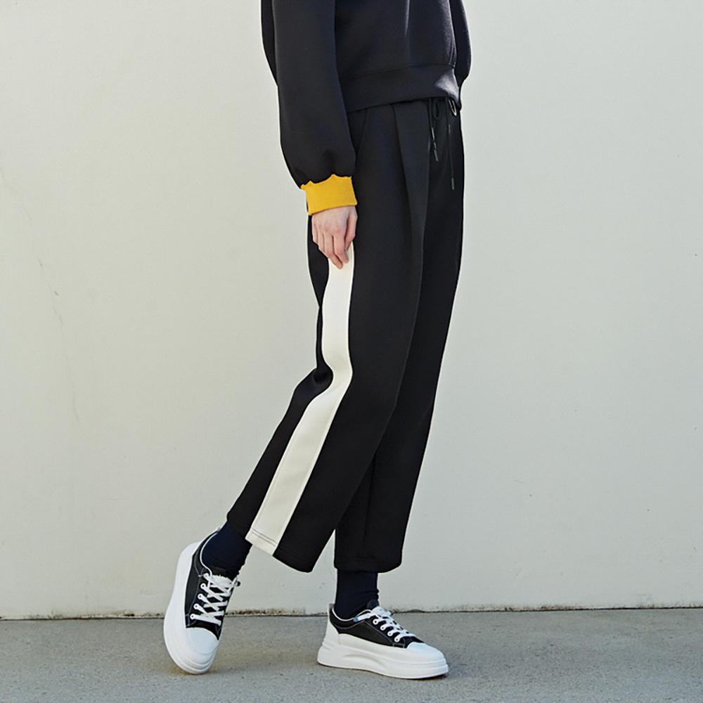 [CUSTOMUS] Luxury cushion fabric side color scheme training pants CFW23SKPT204